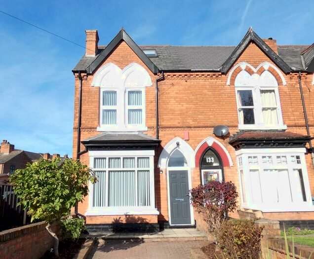 4 Bedroom Semi-Detached House To Rent In Orchard Road, Erdington, B24