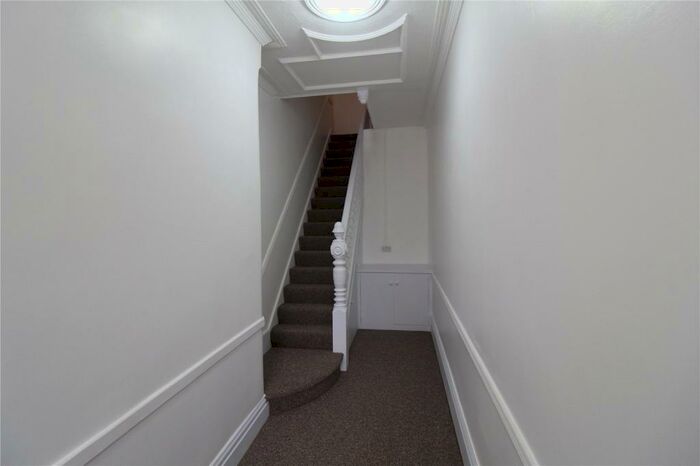 2 Bedroom Apartment To Rent In Edgwarebury Lane, Edgware, Middx, HA8