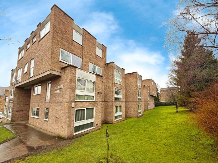 2 Bedroom Flat For Sale In Bradford Road, Shipley, BD18