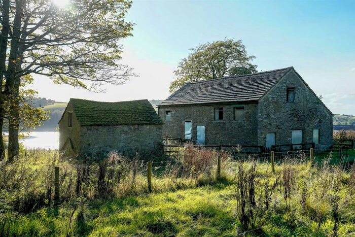 4 Bedroom Barn Conversion For Sale In Hooleyhey Lane, Macclesfield, SK10