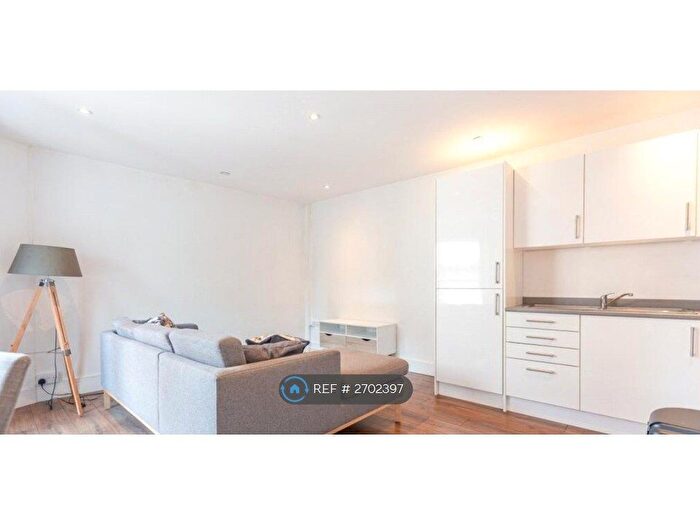 1 Bedroom Flat To Rent In Atlas Court, Bristol, BS2