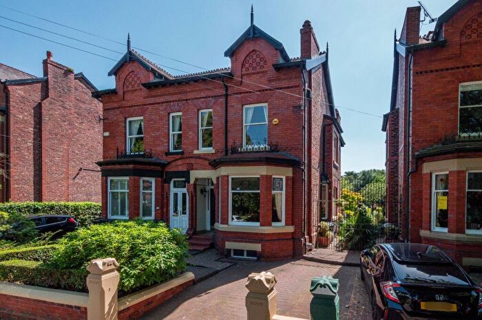 4 Bedroom Semi-Detached House For Sale In Sandy Lane, Stretford, M32