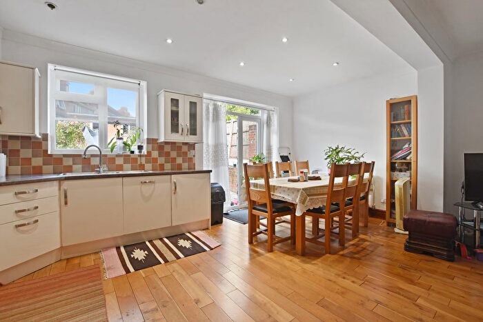 4 Bedroom Semi-Detached House For Sale In Dollis Hill Lane, London, NW2