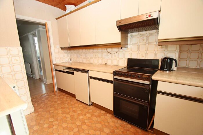 4 Bedroom Detached House For Sale In The Ridge, Orpington, BR6