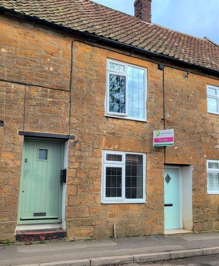 2 Bedroom Cottage To Rent In Compton Road, South Petherton, TA13
