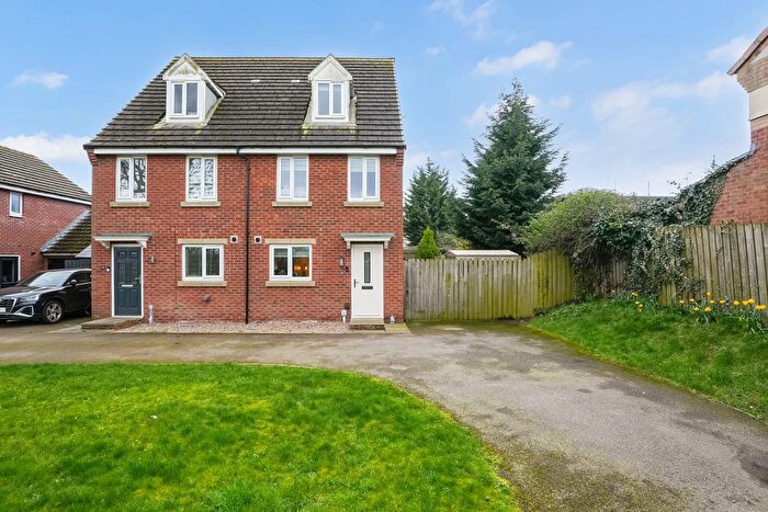 3 Bedroom Semi-detached House For Sale In Deepwell Mews, Halfway, Sheffield, S20