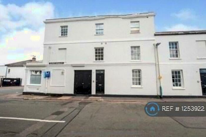 1 Bedroom Flat To Rent In The Maples, Cheltenham, GL52