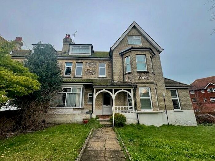 1 Bedroom Flat To Rent In Carew Road, Upperton, BN21