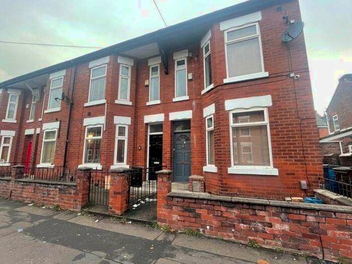 5 Bedroom Property To Rent In Standish Road, Fallowfield, M14