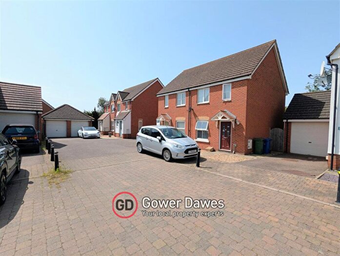 2 Bedroom Semi-Detached House For Sale In Hill House Drive, Chadwell St.Mary, RM16