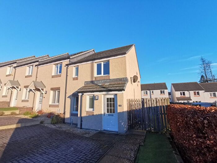 3 Bedroom Terraced House To Rent In Melrose Terrace, Stobswell, Dundee, DD3