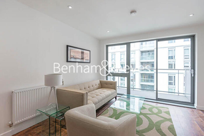 1 Bedroom Apartment To Rent In Mellor House, Canary Wharf, E14