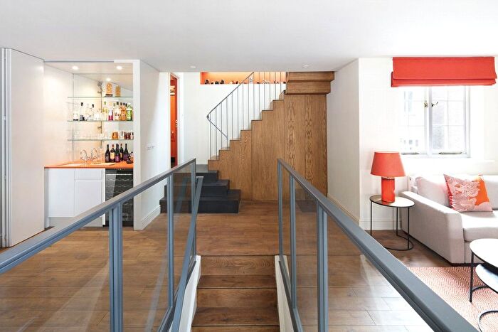 2 Bedroom Detached House To Rent In Kensington Park Mews, Notting Hill, W11