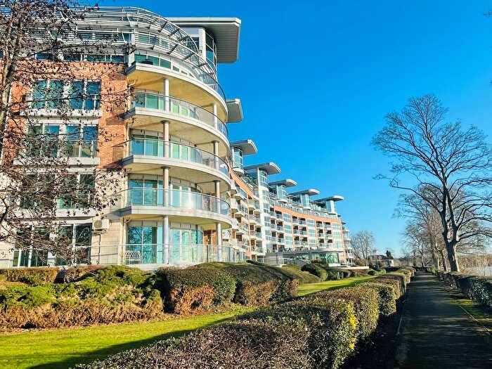 3 Bedroom Property To Rent In River Crescent, Nottingham, NG2