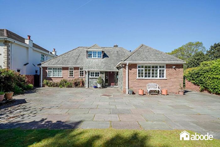 4 Bedroom Detached Bungalow For Sale In Old Town Lane, Formby, Liverpool, L37