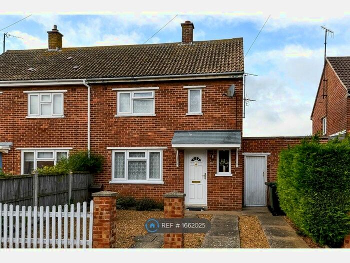2 Bedroom Semi-Detached House To Rent In Waveney Road, Hunstanton, PE36