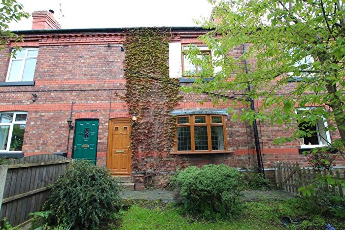 2 Bedroom Property To Rent In Station Cottages, Lichfield, WS14