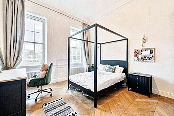 2 Bedroom Apartment For Sale In Chalk Lane, Epsom, KT18