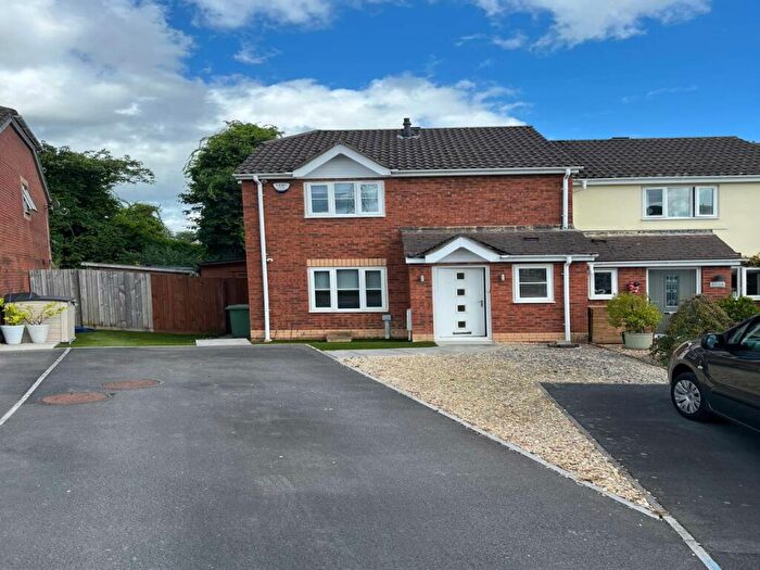 3 Bedroom House To Rent In Coed Mieri, Tyla Garw, Pontyclun, CF72