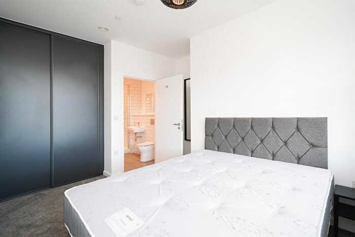 2 Bedroom Apartment To Rent In Iron Yard, Young Street, S1