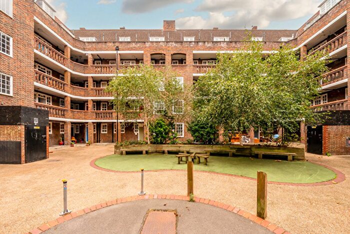 1 Bedroom Flat For Sale In Teale Street, London, E2