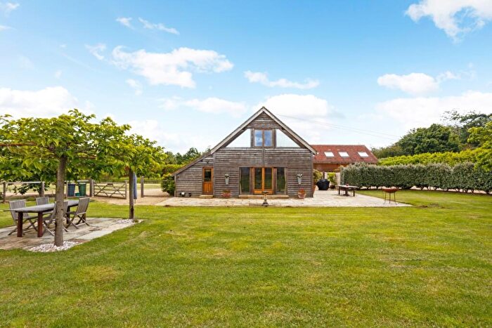 2 Bedroom Barn To Rent In Milton Road Stadhampton, OX44