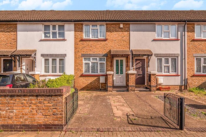2 Bedroom Terraced House For Sale In Cranswick Road, South Bermondsey, SE16