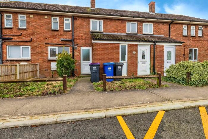 3 Bedroom Terraced House For Sale In Capper Avenue, Hemswell Cliff, Gainsborough, DN21