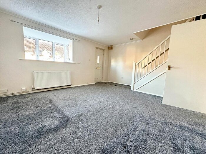 3 Bedroom Terraced House For Sale In Grange Close, Bradley Stoke, BS32
