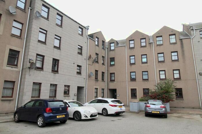 1 Bedroom Flat To Rent In Spring Garden, Top Floor, AB25