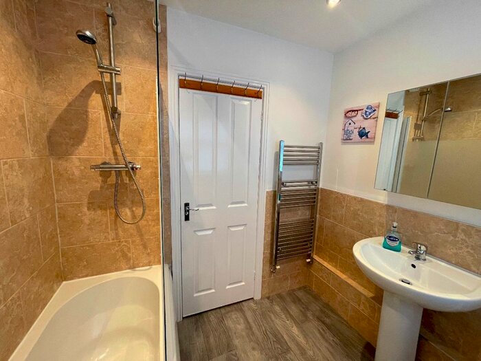 1 Bedroom Flat To Rent In Marine Ave, Whitley Bay, NE26