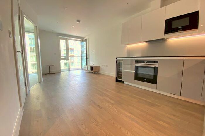 1 Bedroom Flat To Rent In Juniper Drive, London, SW18