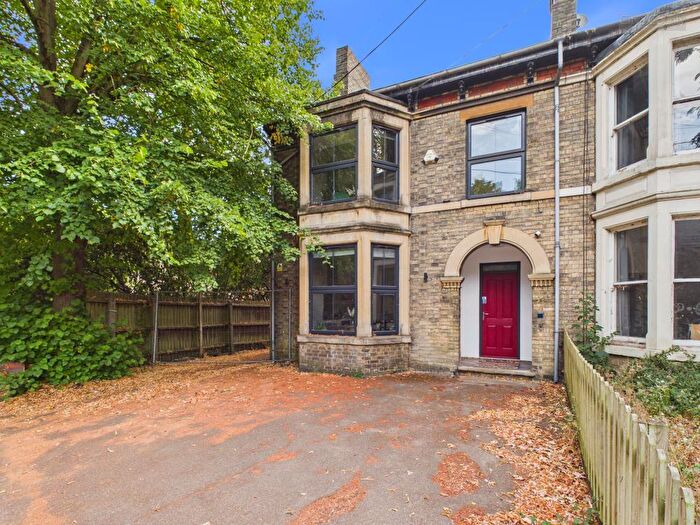 4 Bedroom Property For Sale In Thorpe Road, Peterborough, PE3