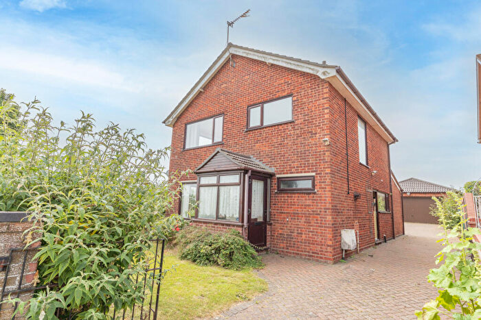 3 Bedroom Detached House For Sale In Grand Avenue, Lowestoft, Suffolk, NR33