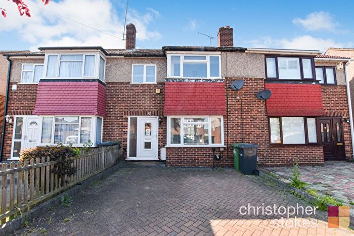3 Bedroom Terraced House To Rent In Edinburgh Crescent, Waltham Cross, Hertfordshire, EN8