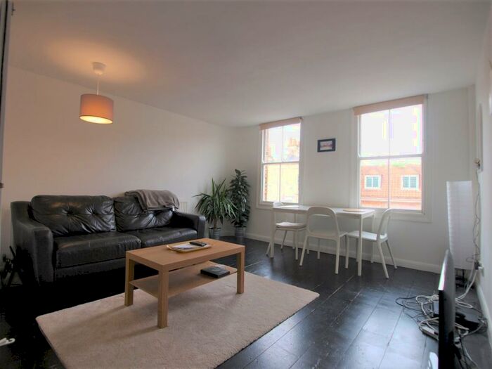 2 Bedroom Flat To Rent In Hoxton Street, Hoxton, N1