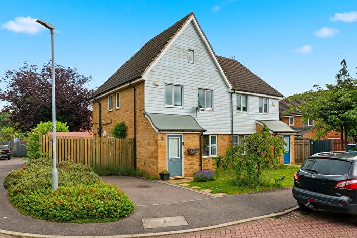 3 Bedroom Semi-Detached House For Sale In Wharton Drive, Chesterfield, S41