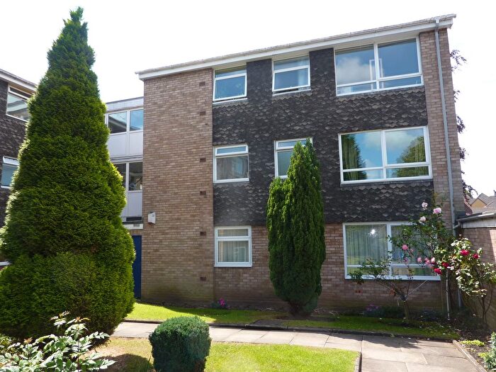 2 Bedroom Flat To Rent In Forest Court, Forest Road, Moseley, B13