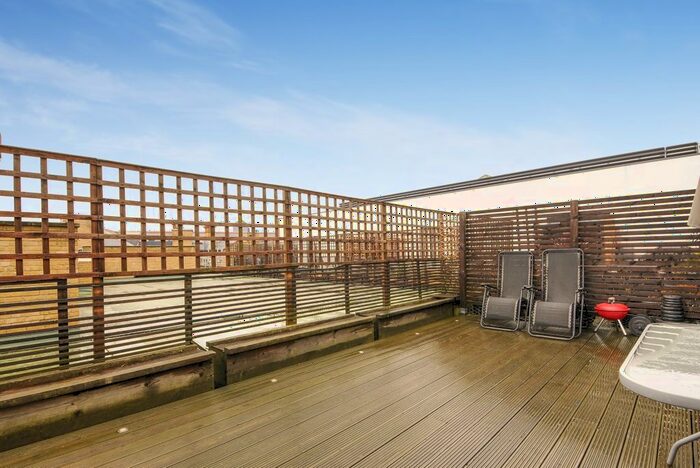 1 Bedroom Flat To Rent In King Street, Watford, WD18