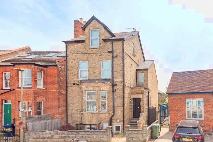 1 Bedroom Apartment To Rent In James Street, Oxford, OX4