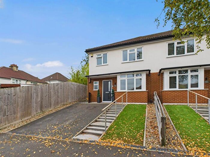 3 Bedroom Semi-Detached House For Sale In Beverley Road, Whyteleafe, CR3