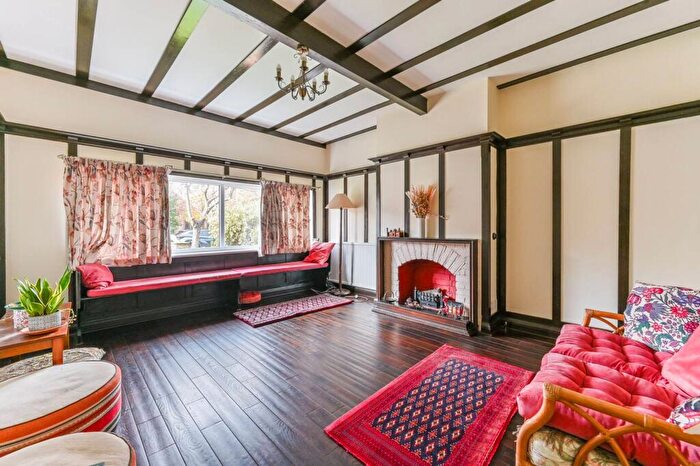 4 Bedroom House To Rent In Sefton Road, Croydon, CR0