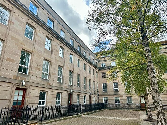 2 Bedroom Flat To Rent In St Andrews Square, Glasgow, G1