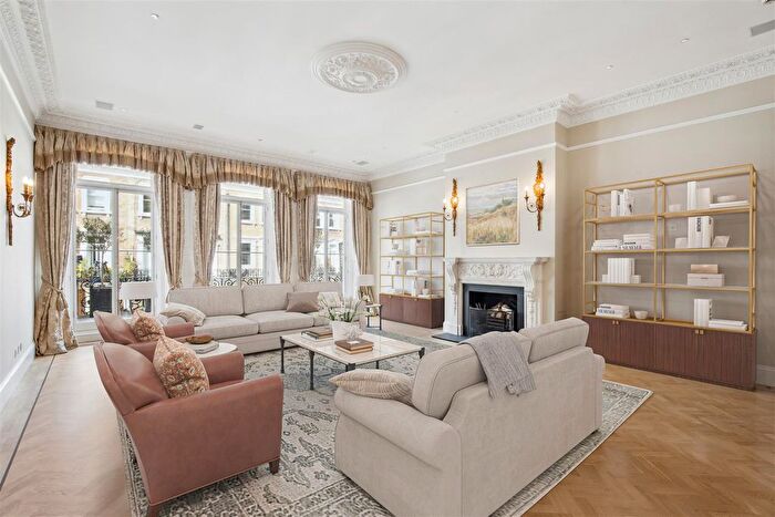6 Bedroom Semi-detached House To Rent In Earl's Court Square, London, SW5