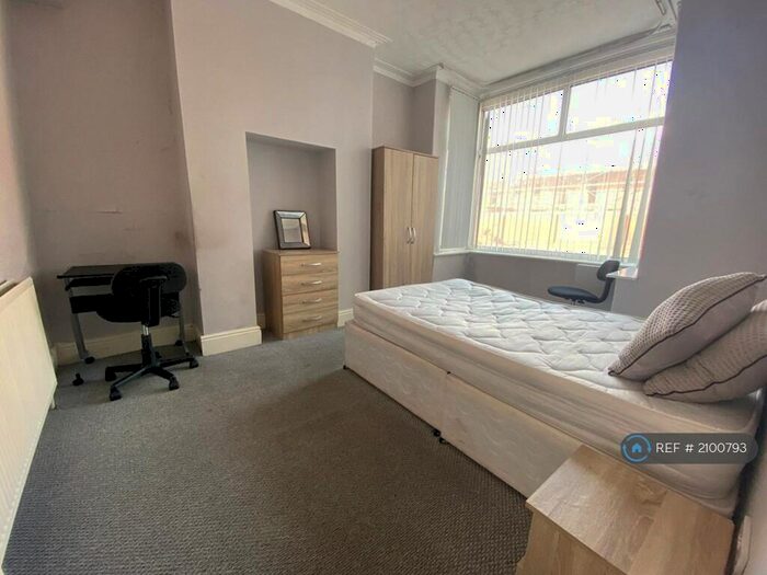 4 Bedroom Terraced House To Rent In Cromwell Road, Salford, M6