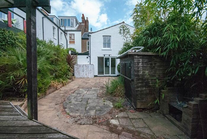 3 Bedroom Semi-Detached House To Rent In Seaview Road, Leigh-on-Sea, SS9