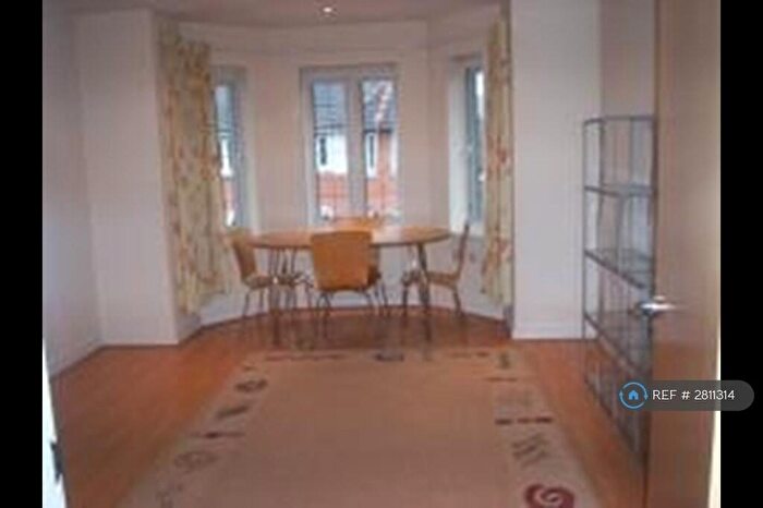 2 Bedroom Flat To Rent In Nell Lane, Chorlton, Manchester, M21