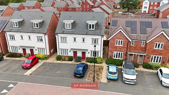 3 Bedroom Semi-Detached House For Sale In Caddy Street, Birmingham, West Midlands, B31