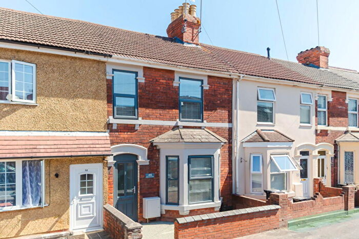 2 Bedroom Terraced House To Rent In Rayfield Grove, Swindon, SN2