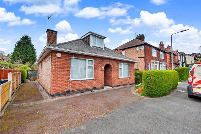 5 Bedroom Detached Bungalow For Sale In Kenrick Road, Nottingham, NG3